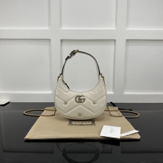 Gucci Hobo Bags